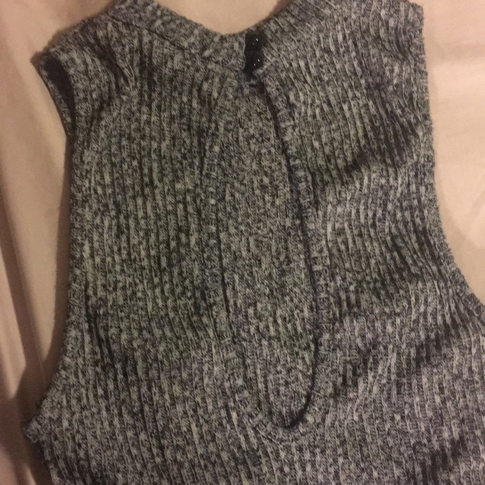 Top - Picture 2 of 2